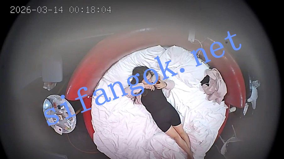 ⏪酒店偷拍⏩眼睛婊骚气四射坐上去女上位 预览图 1