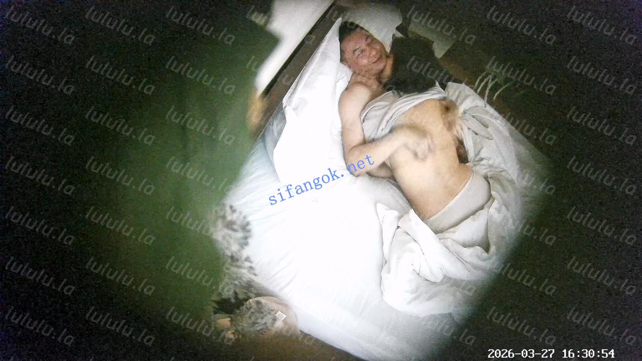 风韵熟女和中年男士~如狼似虎的年纪~各种舔~猛烈激情啪啪 预览图 8