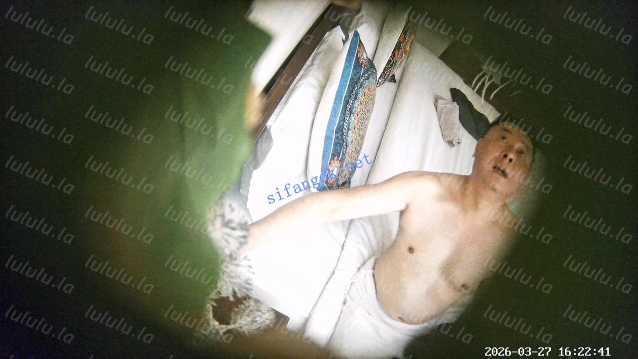 风韵熟女和中年男士~如狼似虎的年纪~各种舔~猛烈激情啪啪 预览图 6